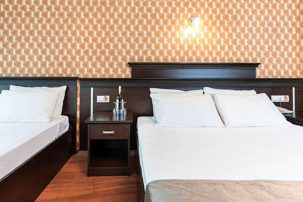 rooms-family-room