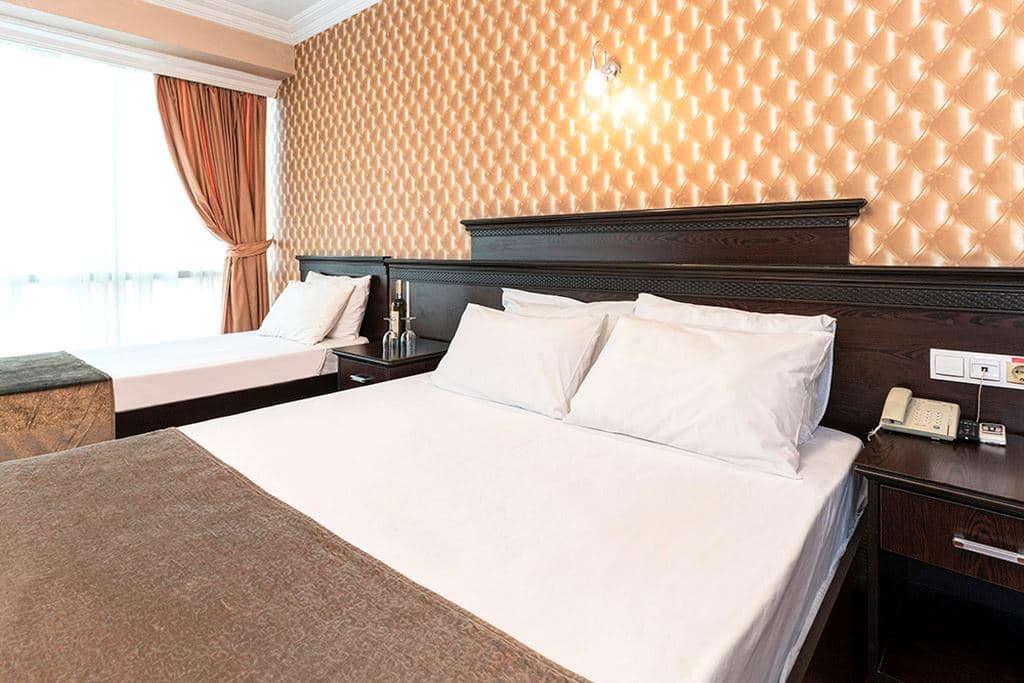 rooms-family-room