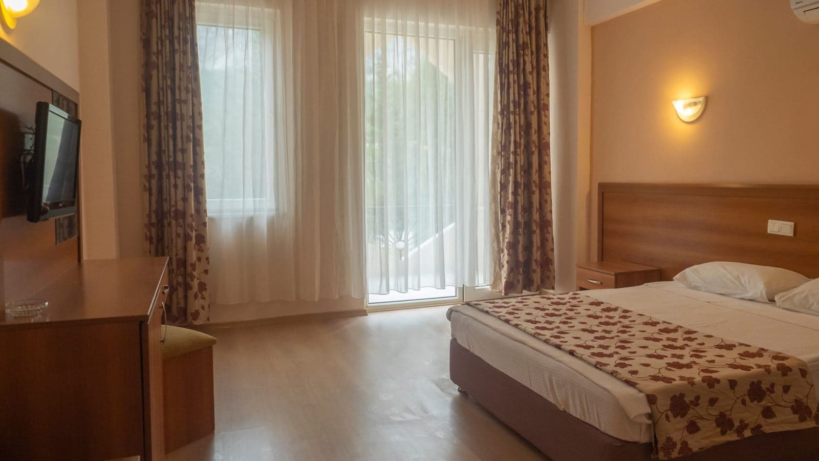 rooms-family-room