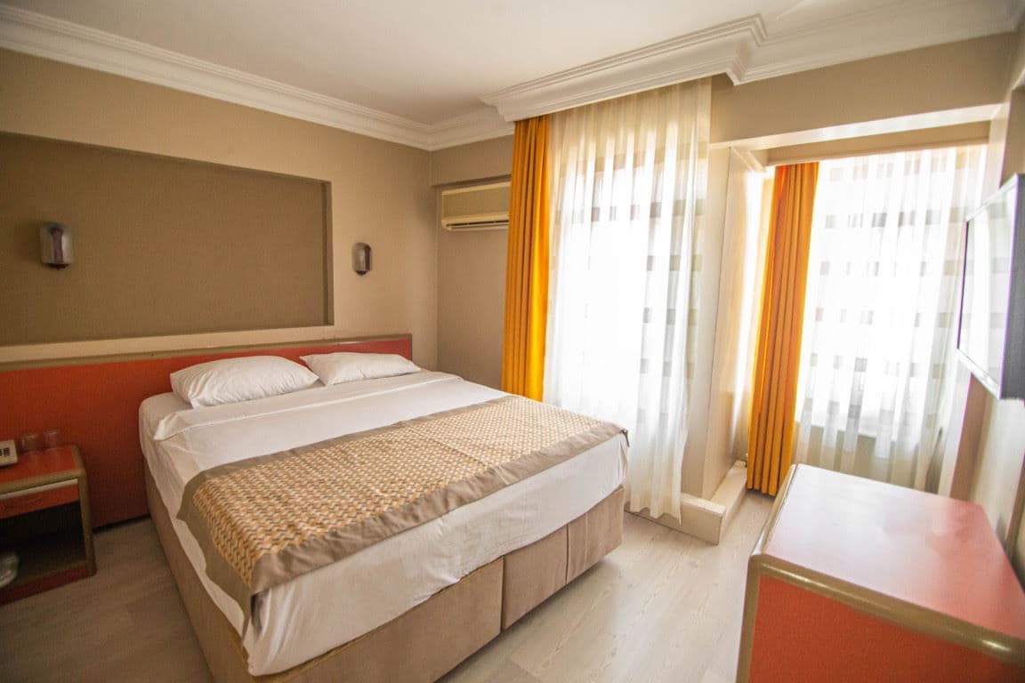 rooms-standard-room