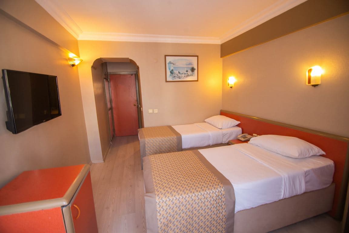rooms-standard-room