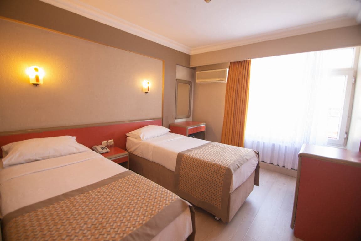 rooms-standard-room