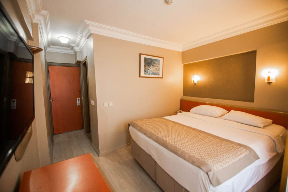 rooms-standard-room