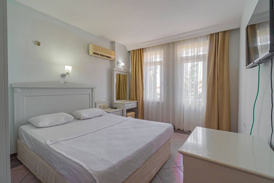 rooms-standard-room