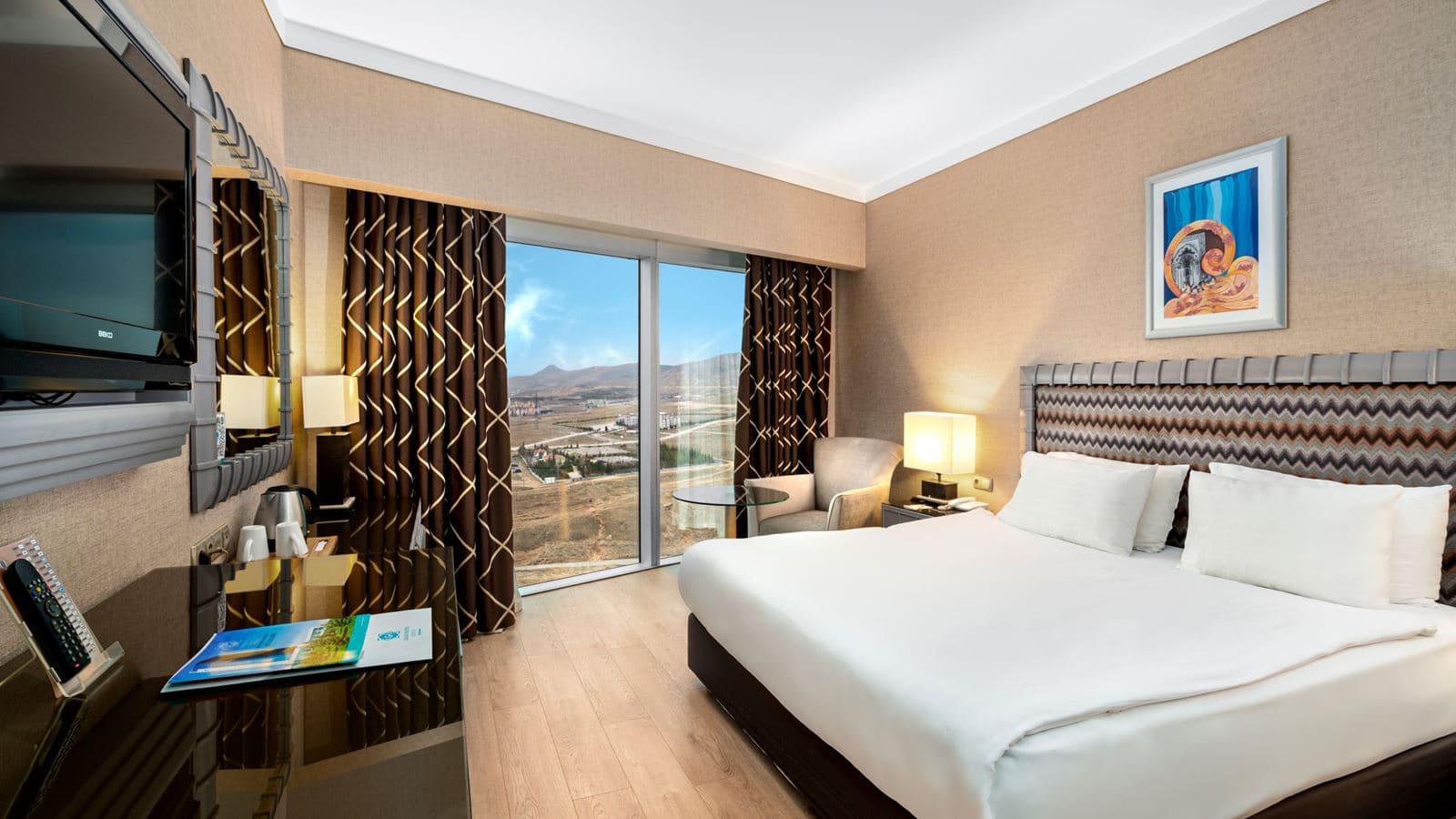 rooms-deluxe-room
