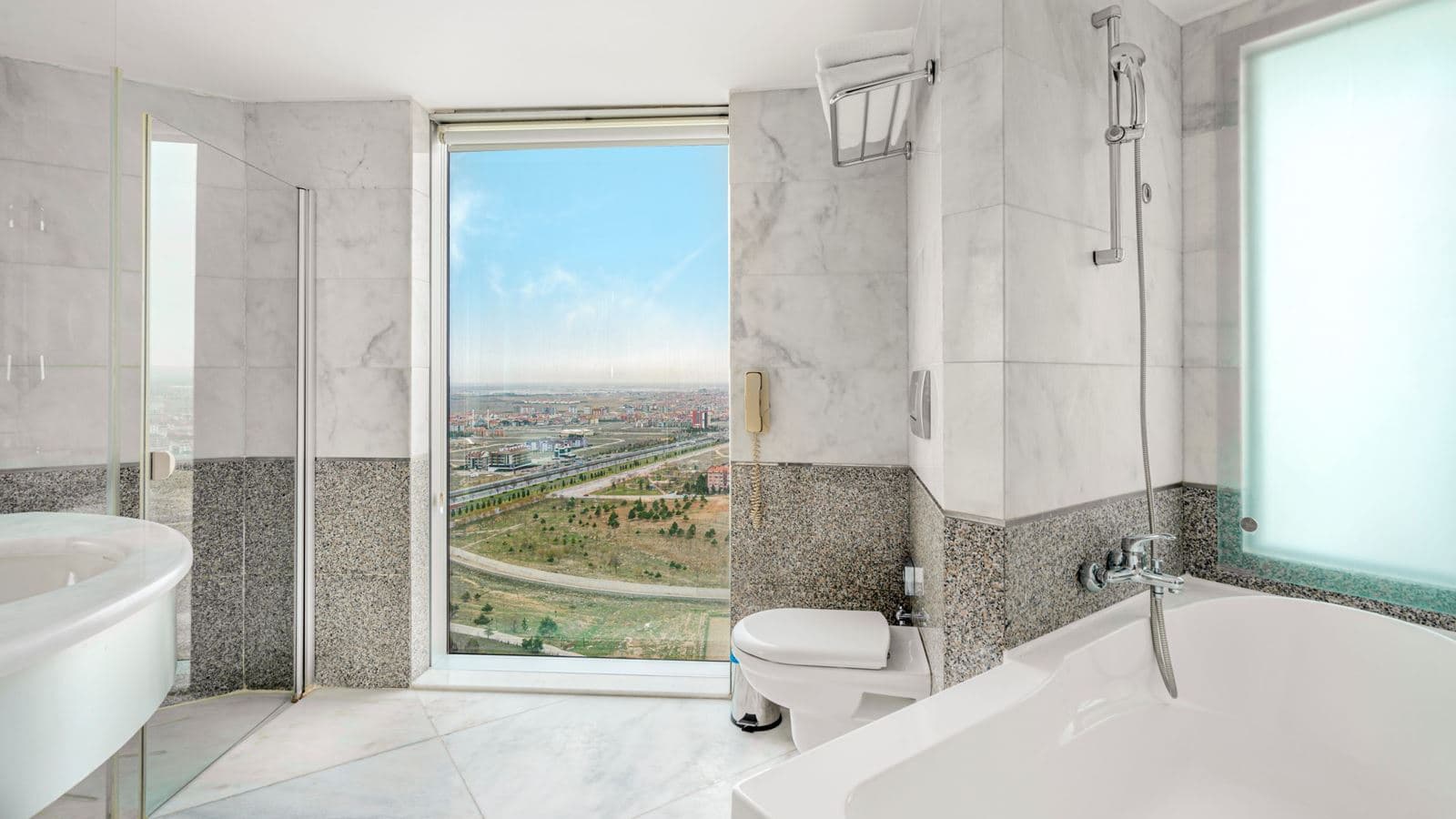 rooms-corner-suite