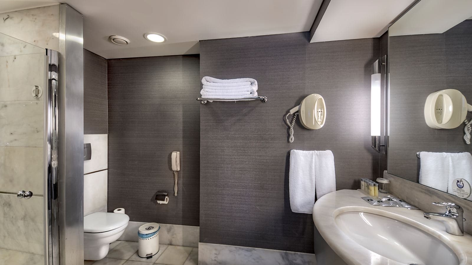 rooms-family-suite