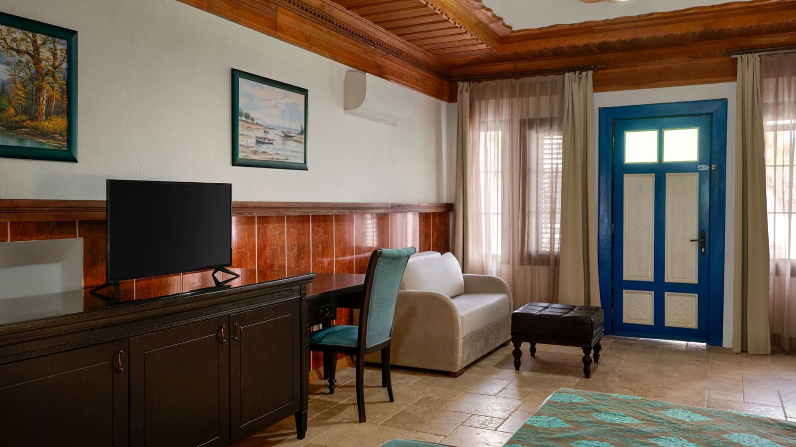 rooms-deluxe-room