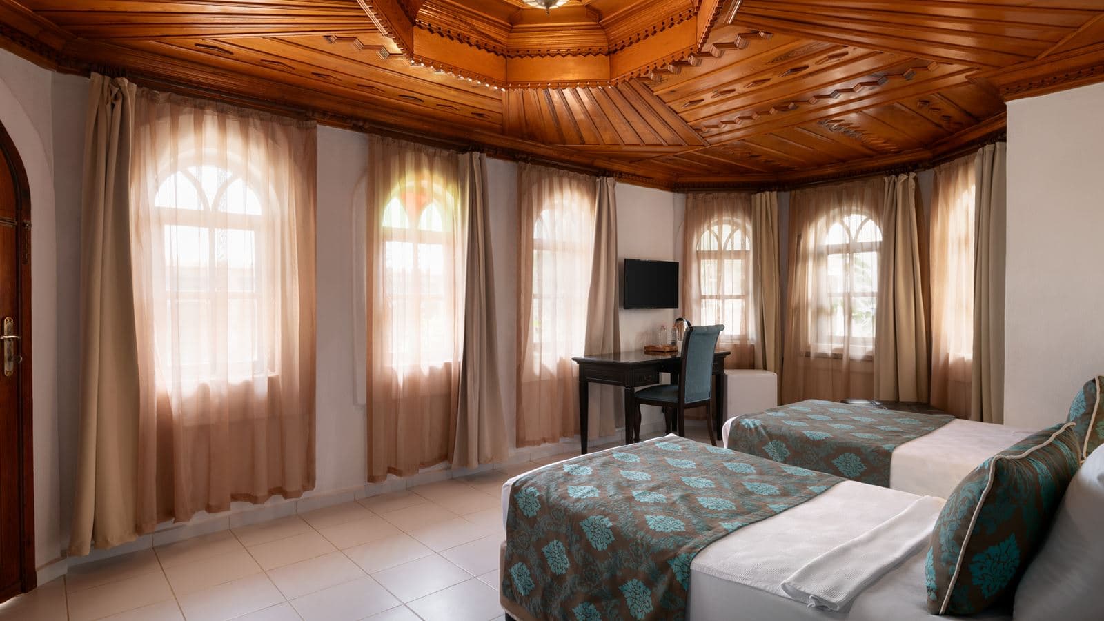 rooms-standard-room