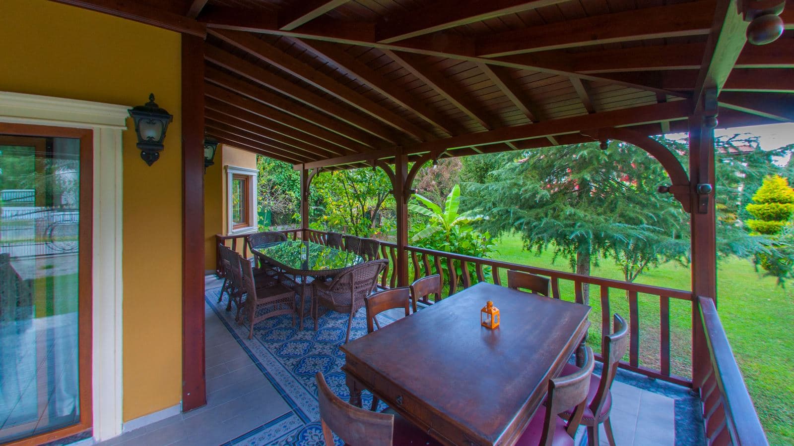 rooms-deluxe-villa