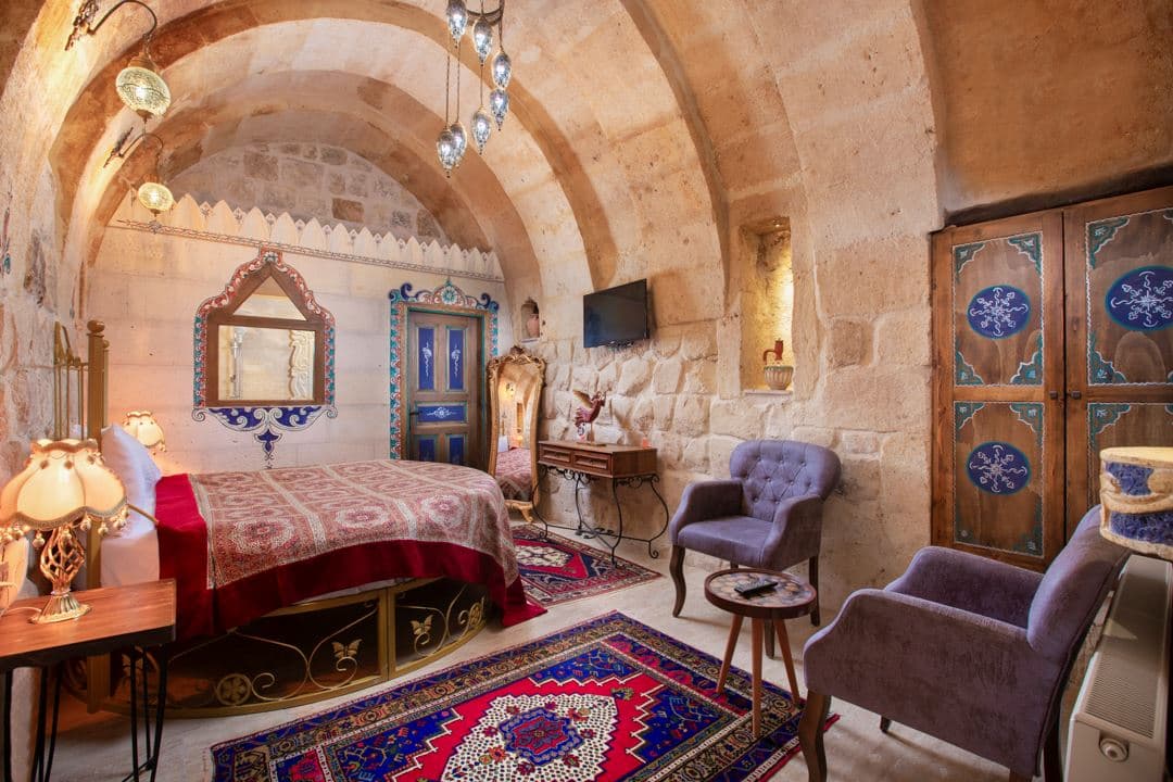 rooms-with-jacuzzi-suit