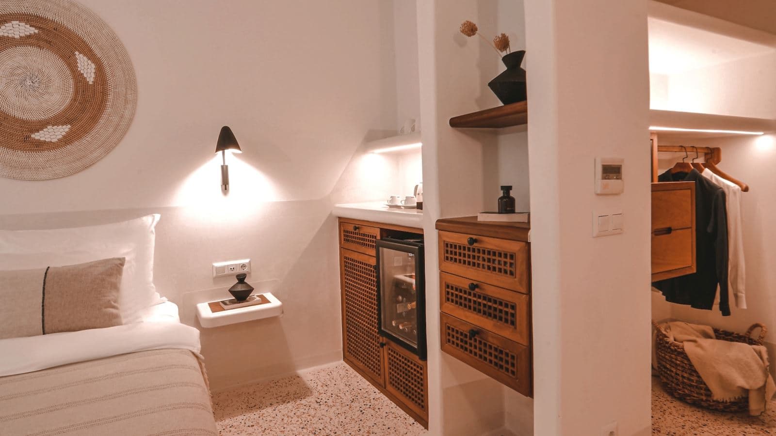 rooms-classic-room
