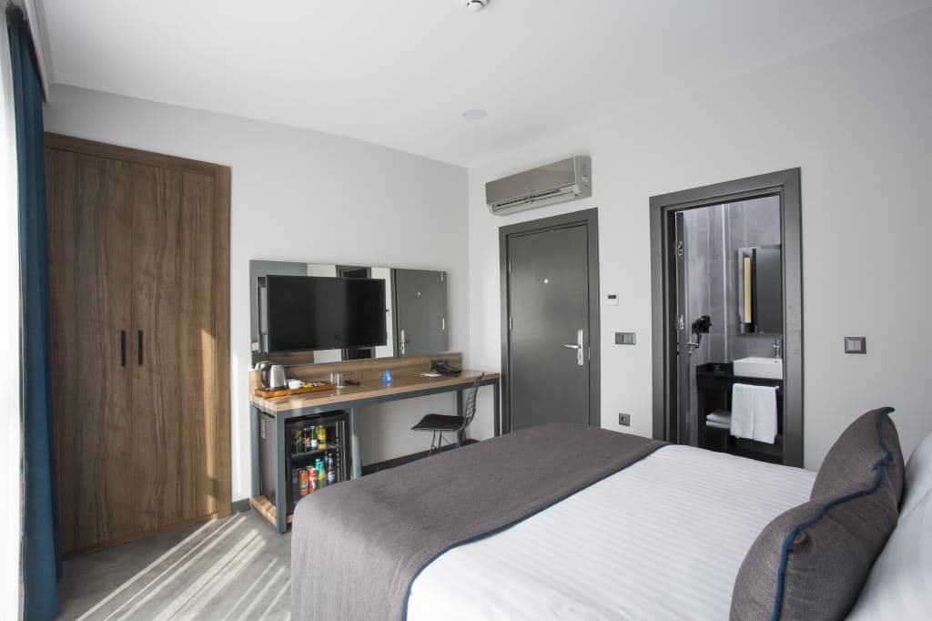 rooms-standard-room