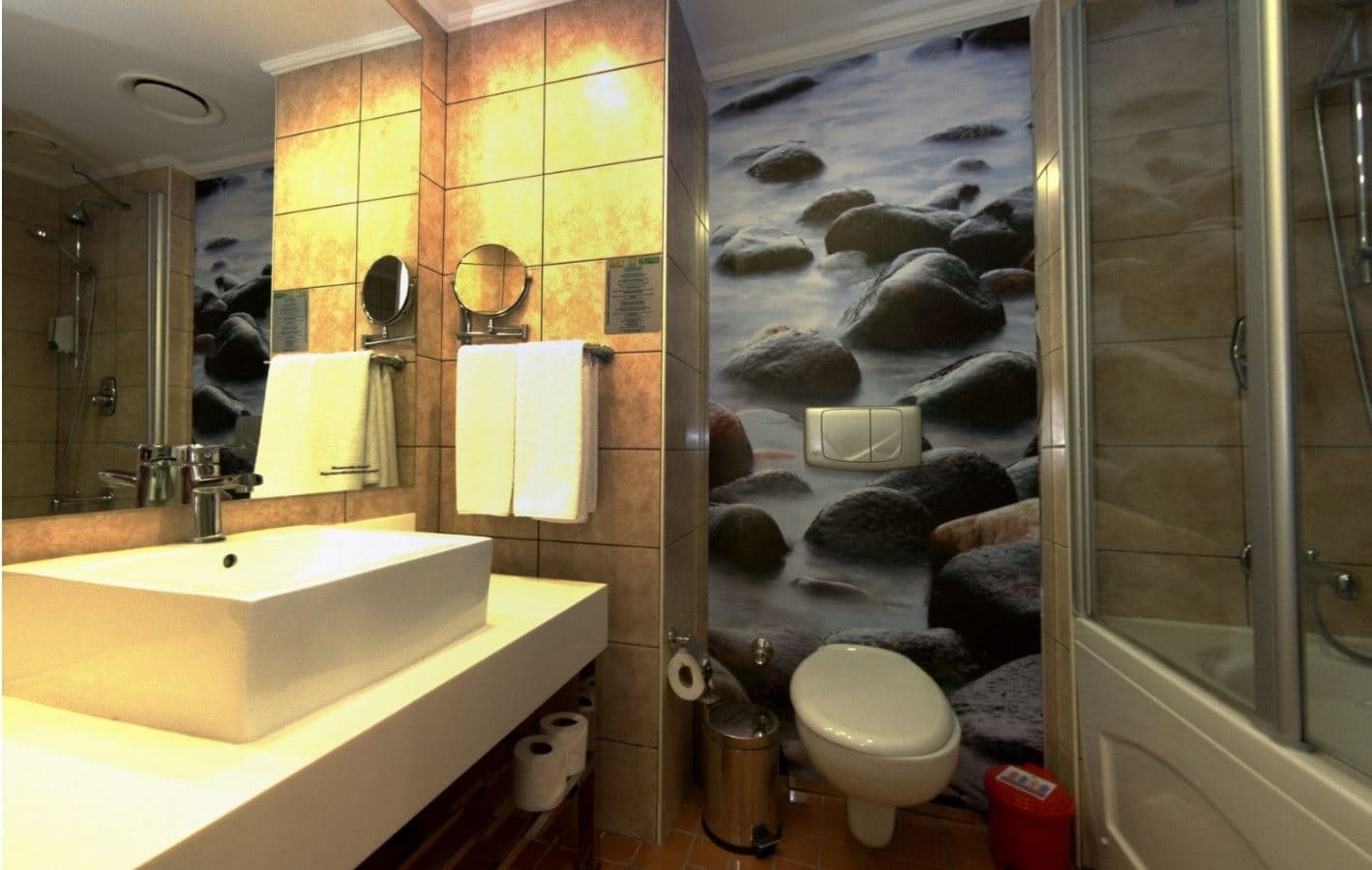 rooms-standard-room
