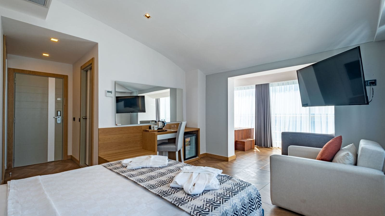 rooms-teras-suit