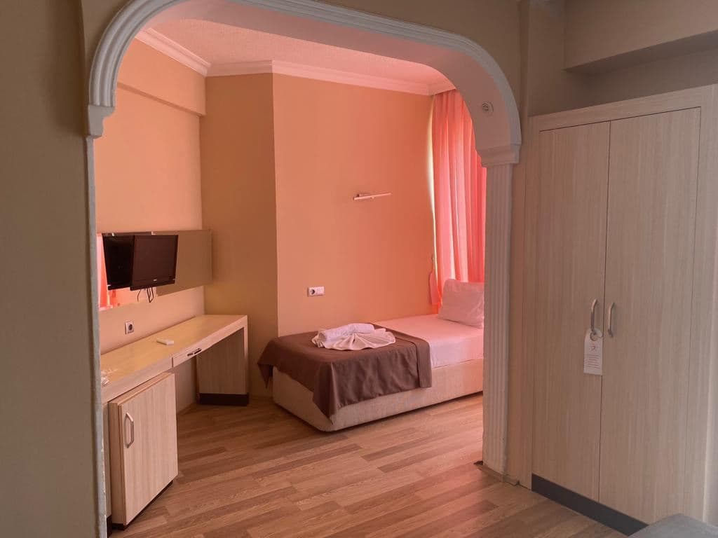rooms-triple-room
