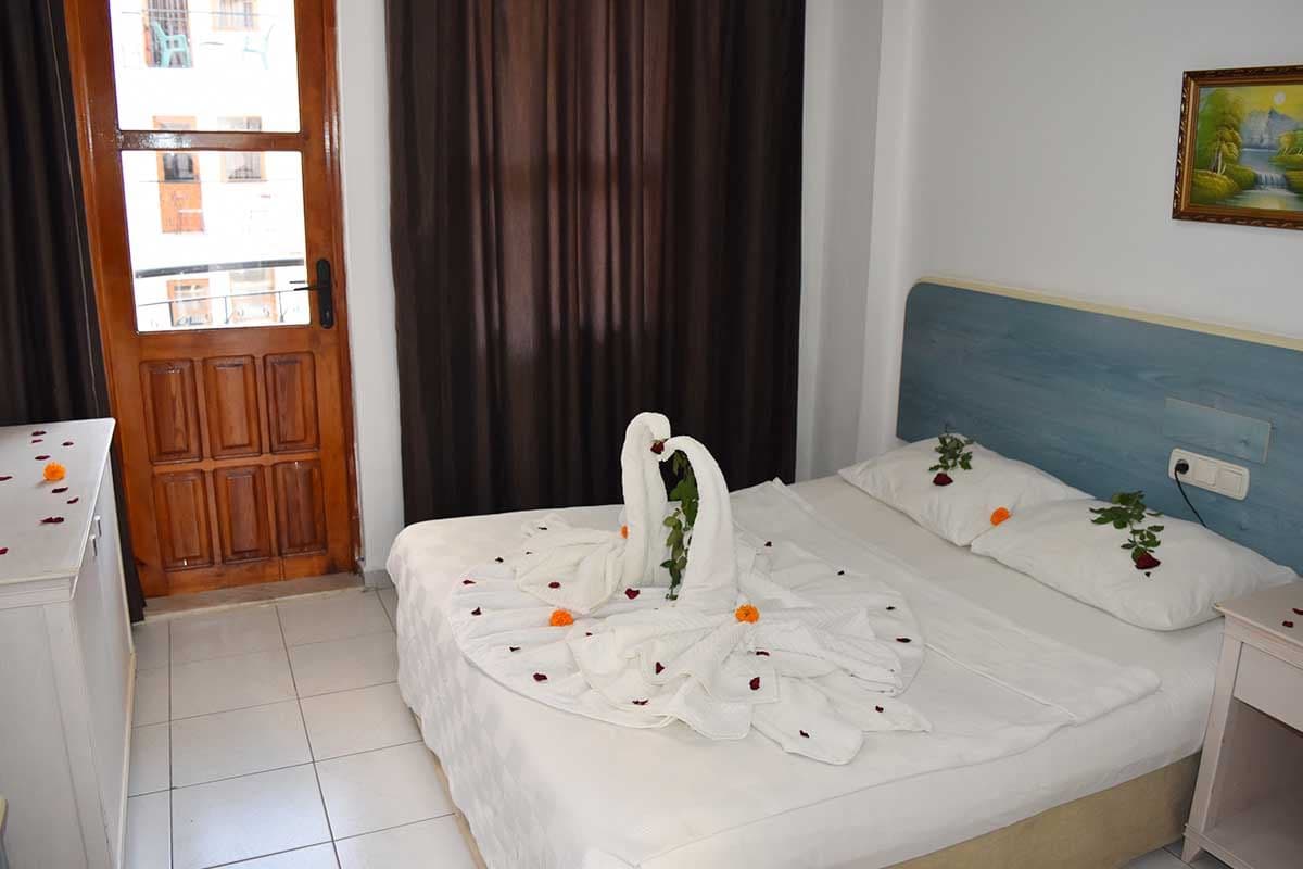 rooms-standard-room