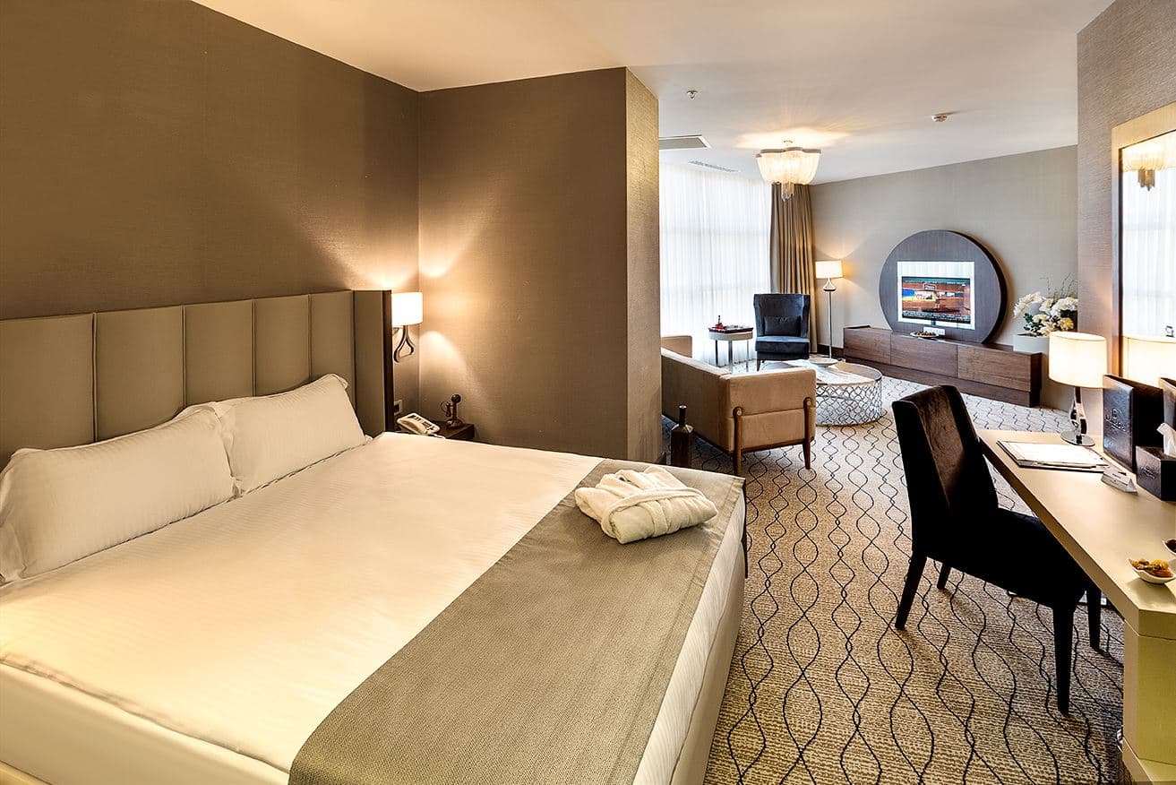 rooms-junior-suit