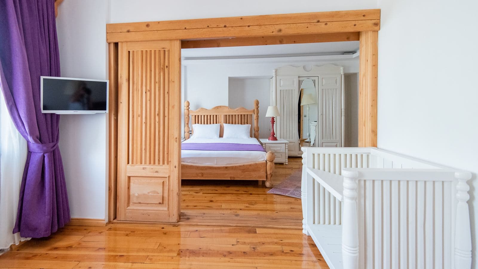 rooms-suite-room