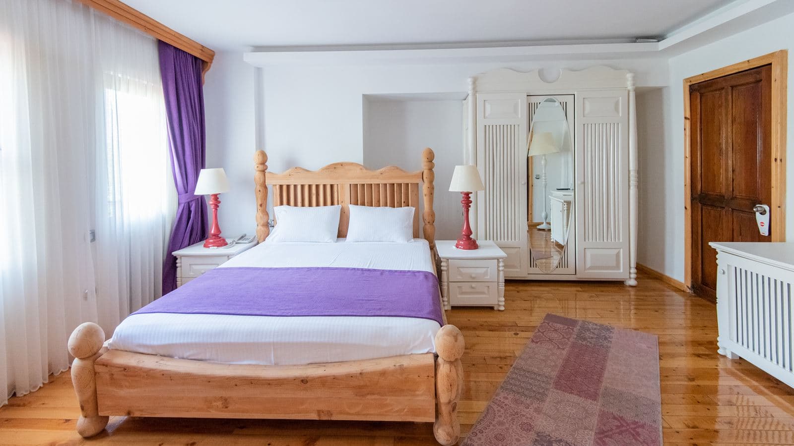 rooms-suite-room
