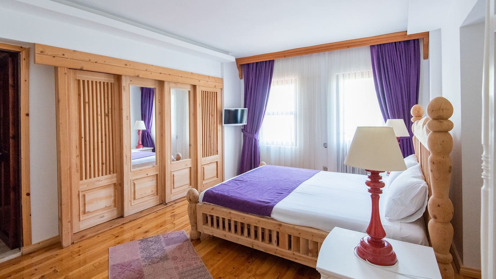 rooms-suite-room