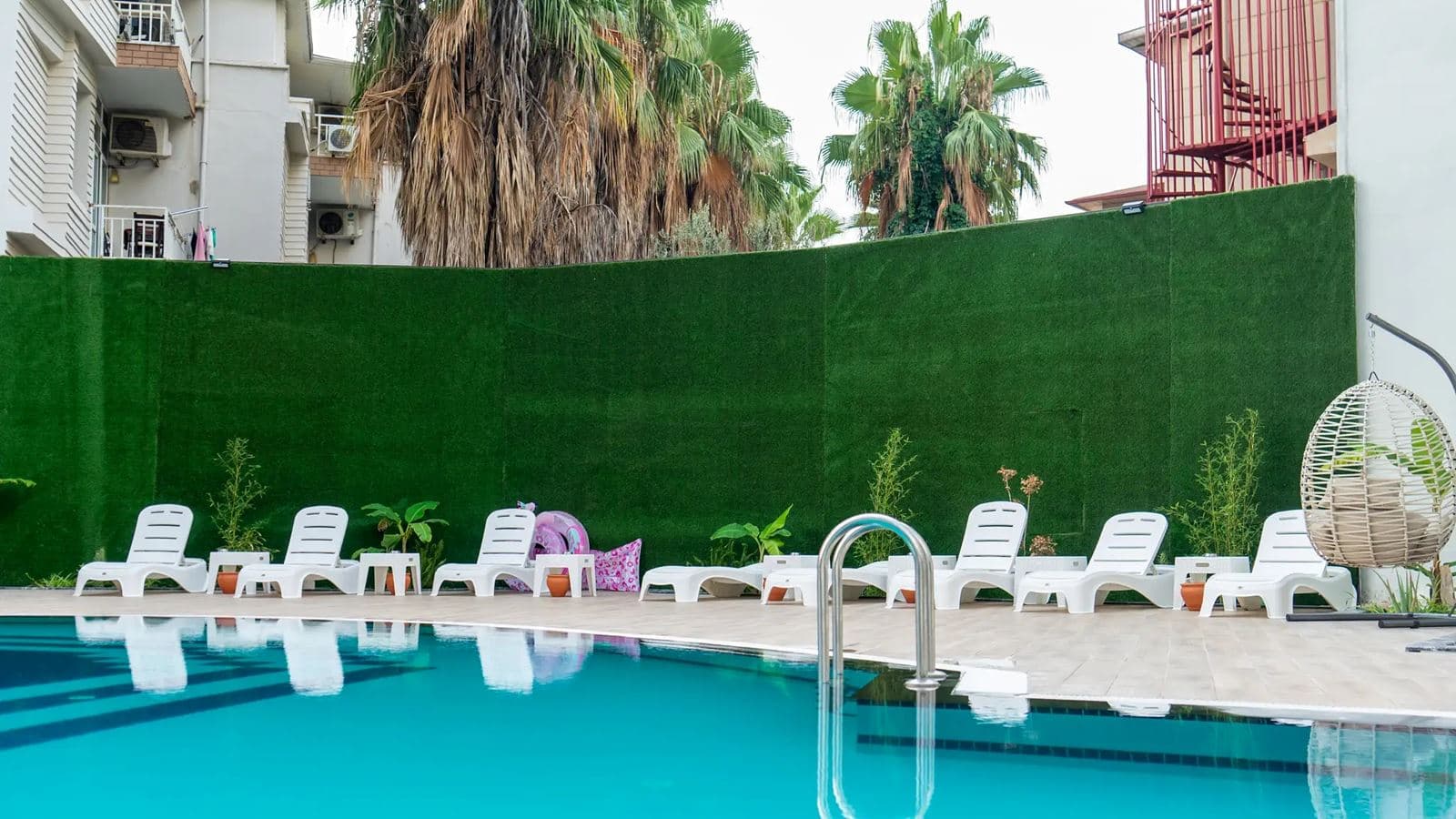 pools-outdoor-pool