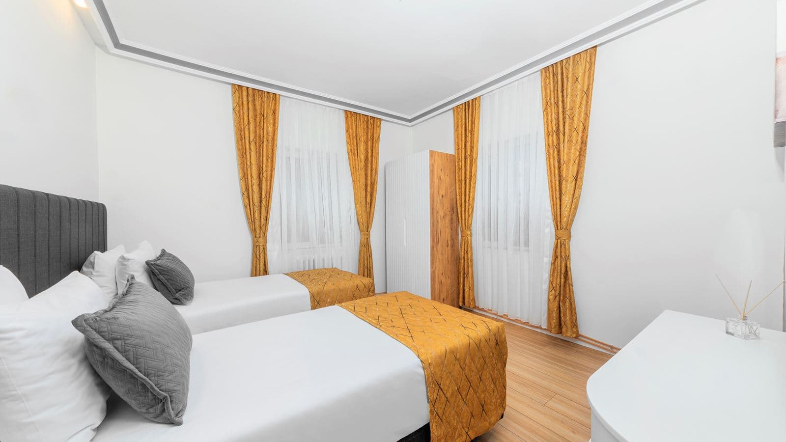 rooms-eko-standart-suit