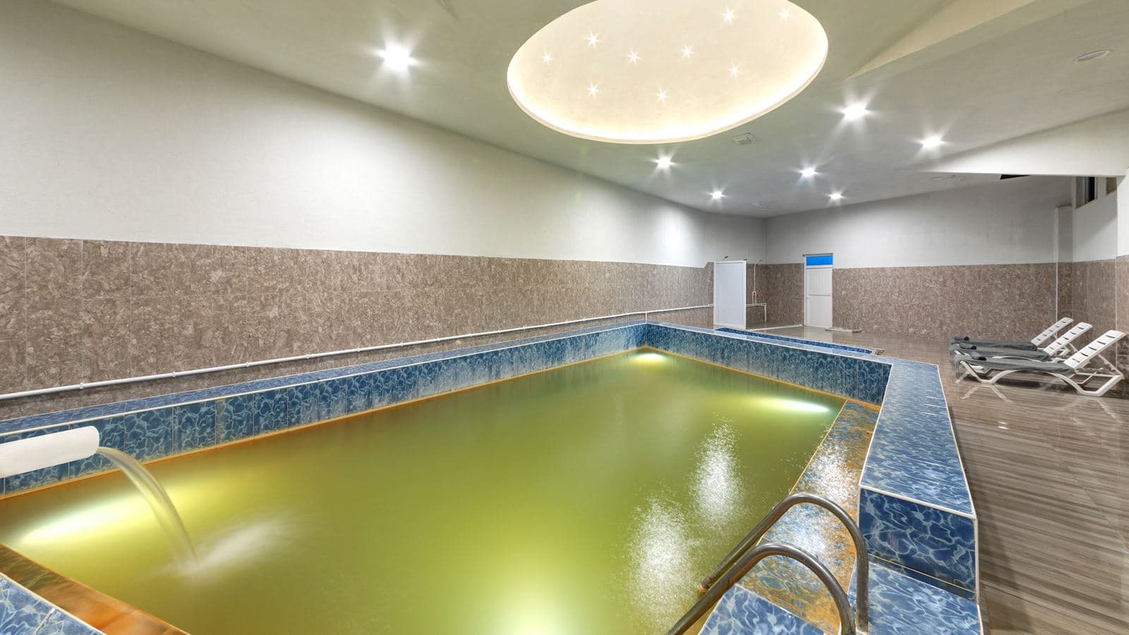 pools-indoor-pool