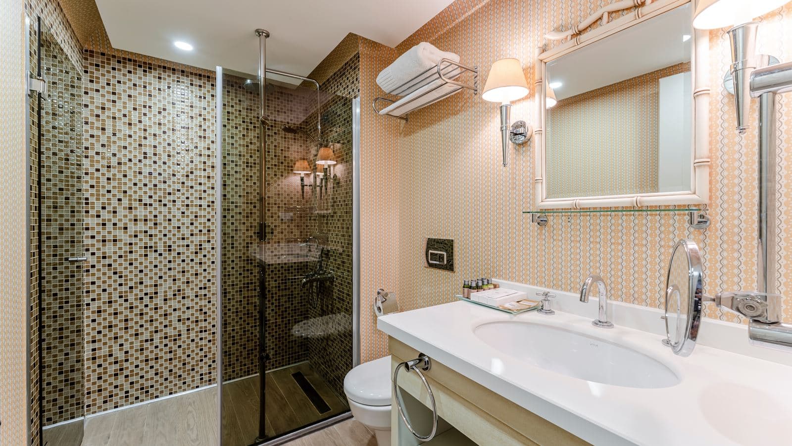 rooms-deluxe-room