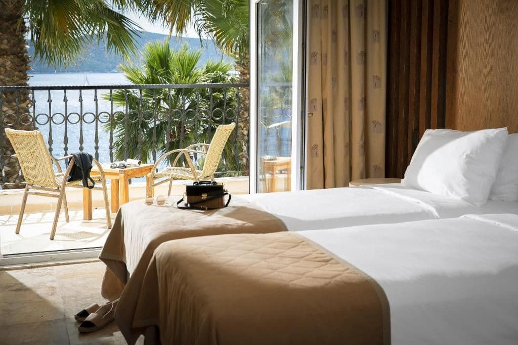 rooms-standard-large-superior--sea-view