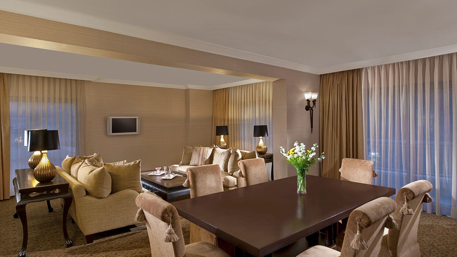 rooms-king-suite