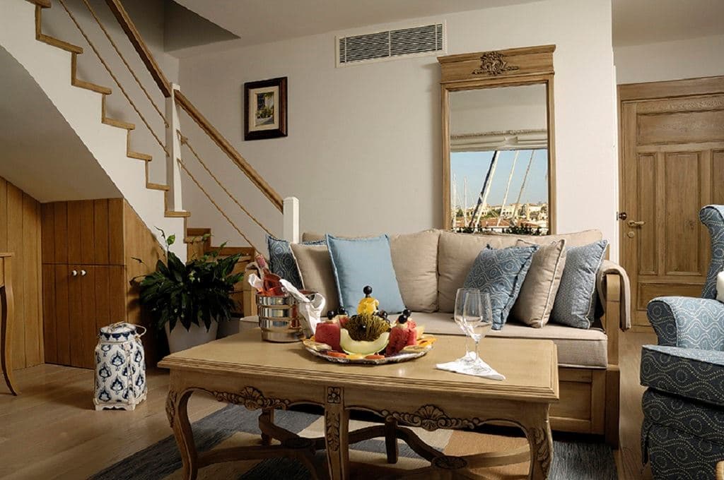 rooms-premium-suit
