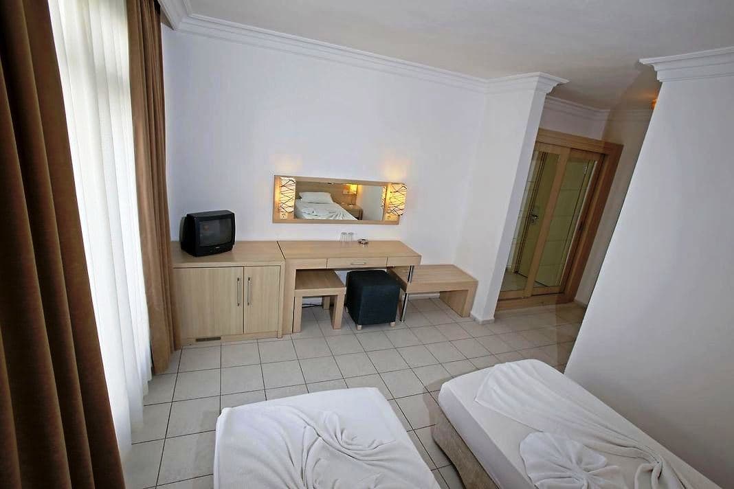 rooms-standard-room