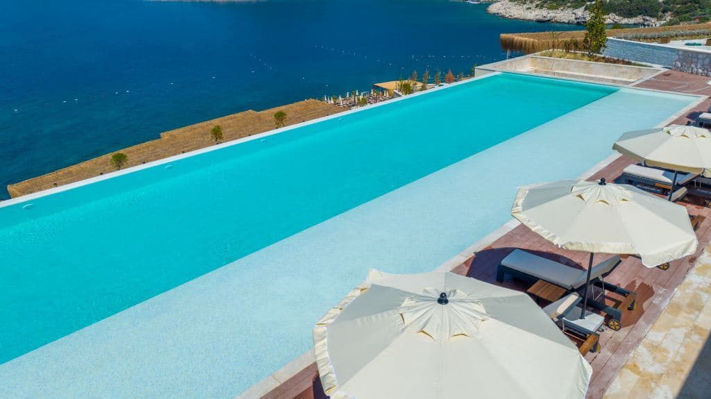 pools-outdoor--indoor-pool