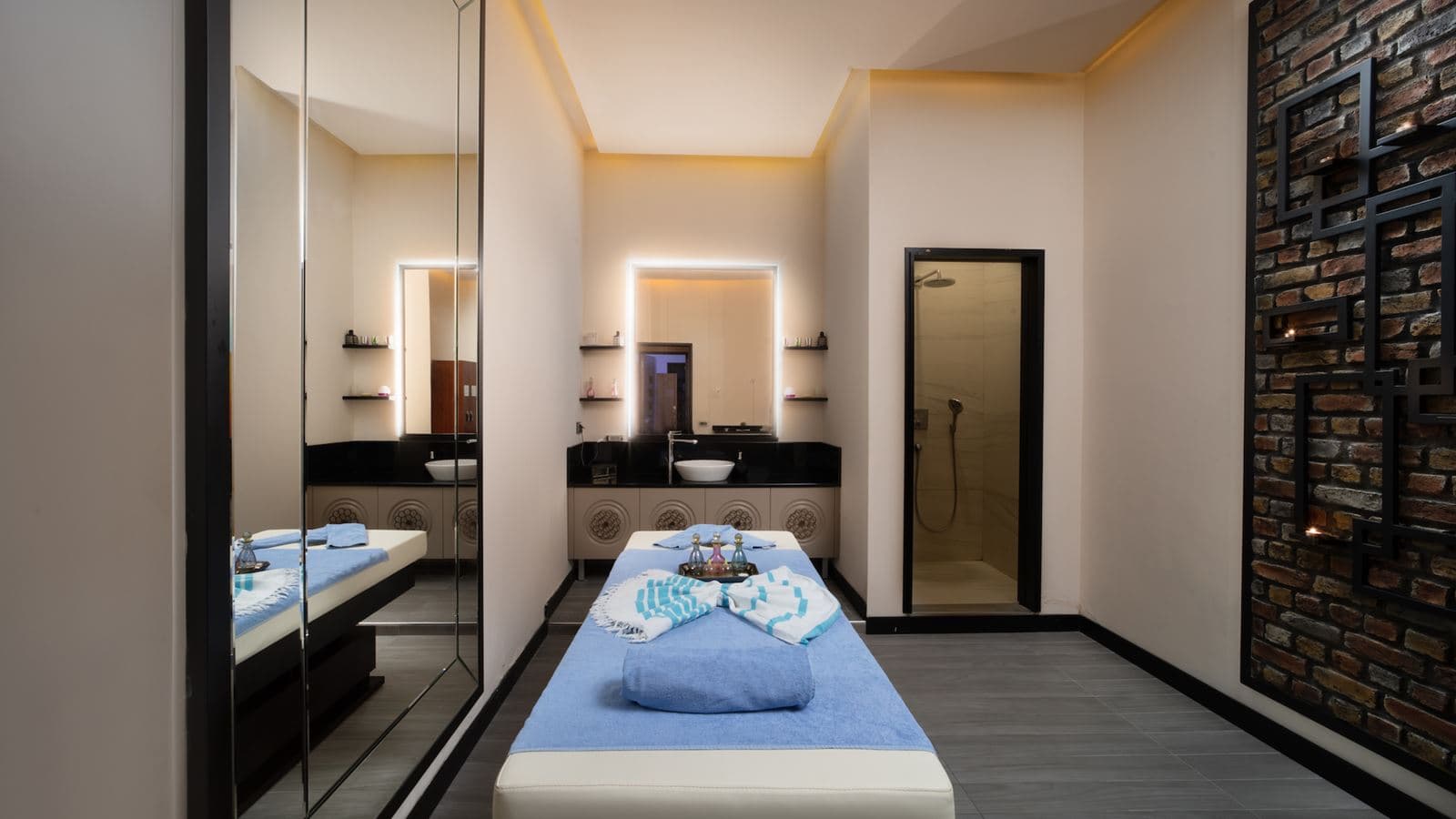 pools-indoor-pool