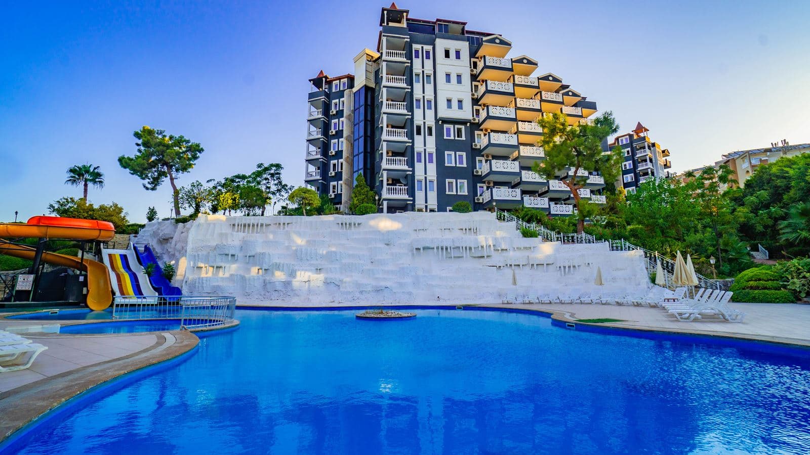 pools-outdoor-pool