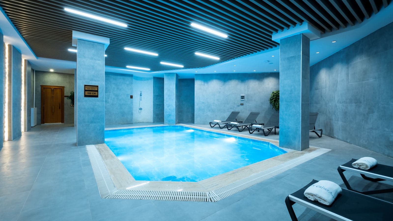 pools-indoor-pool