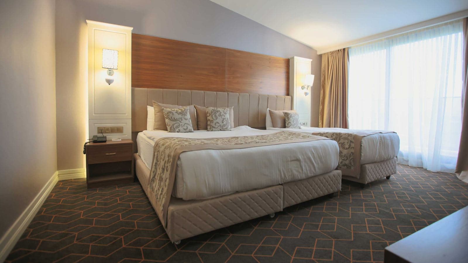 rooms-suit-oda