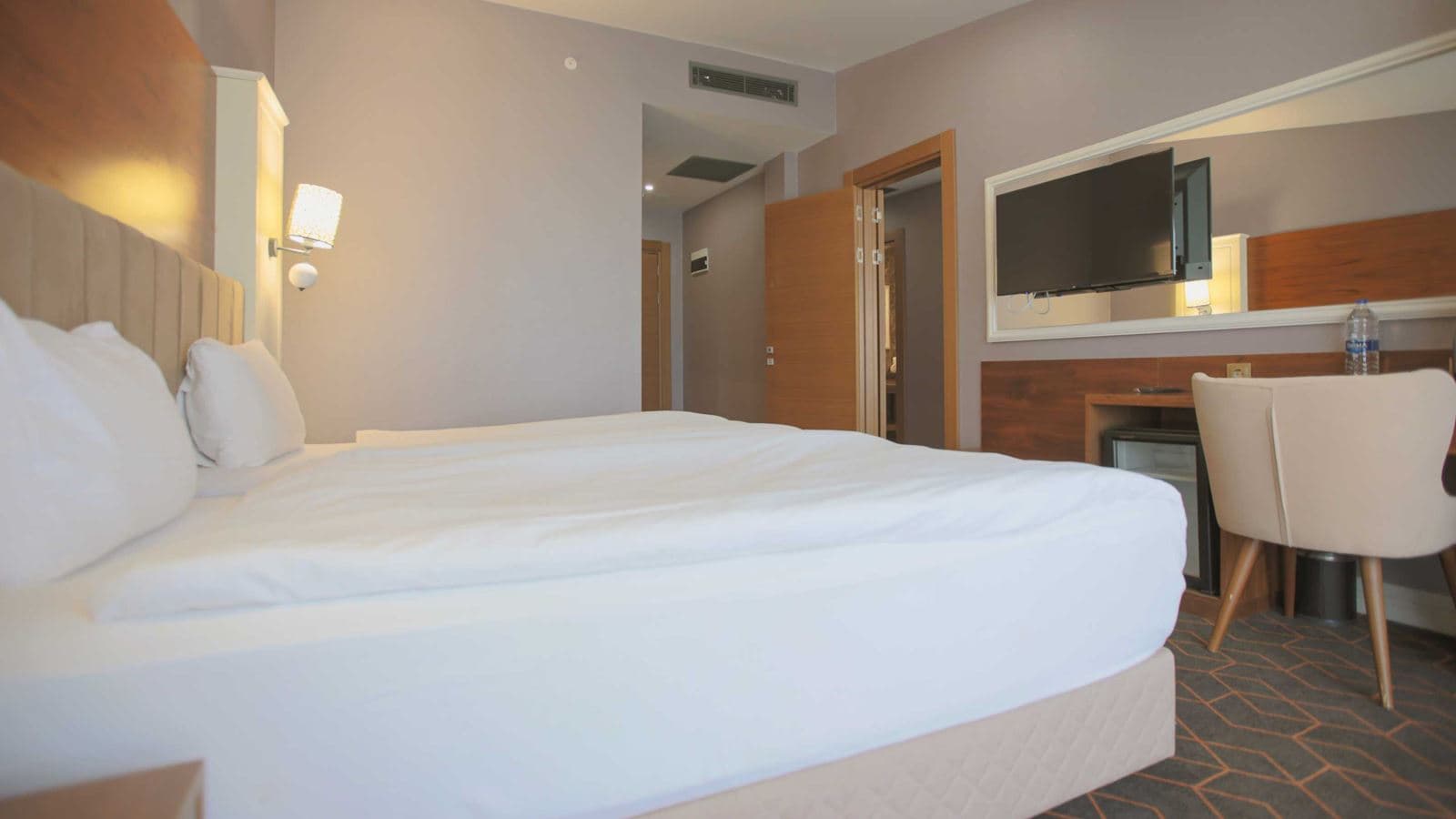 rooms-suit-oda