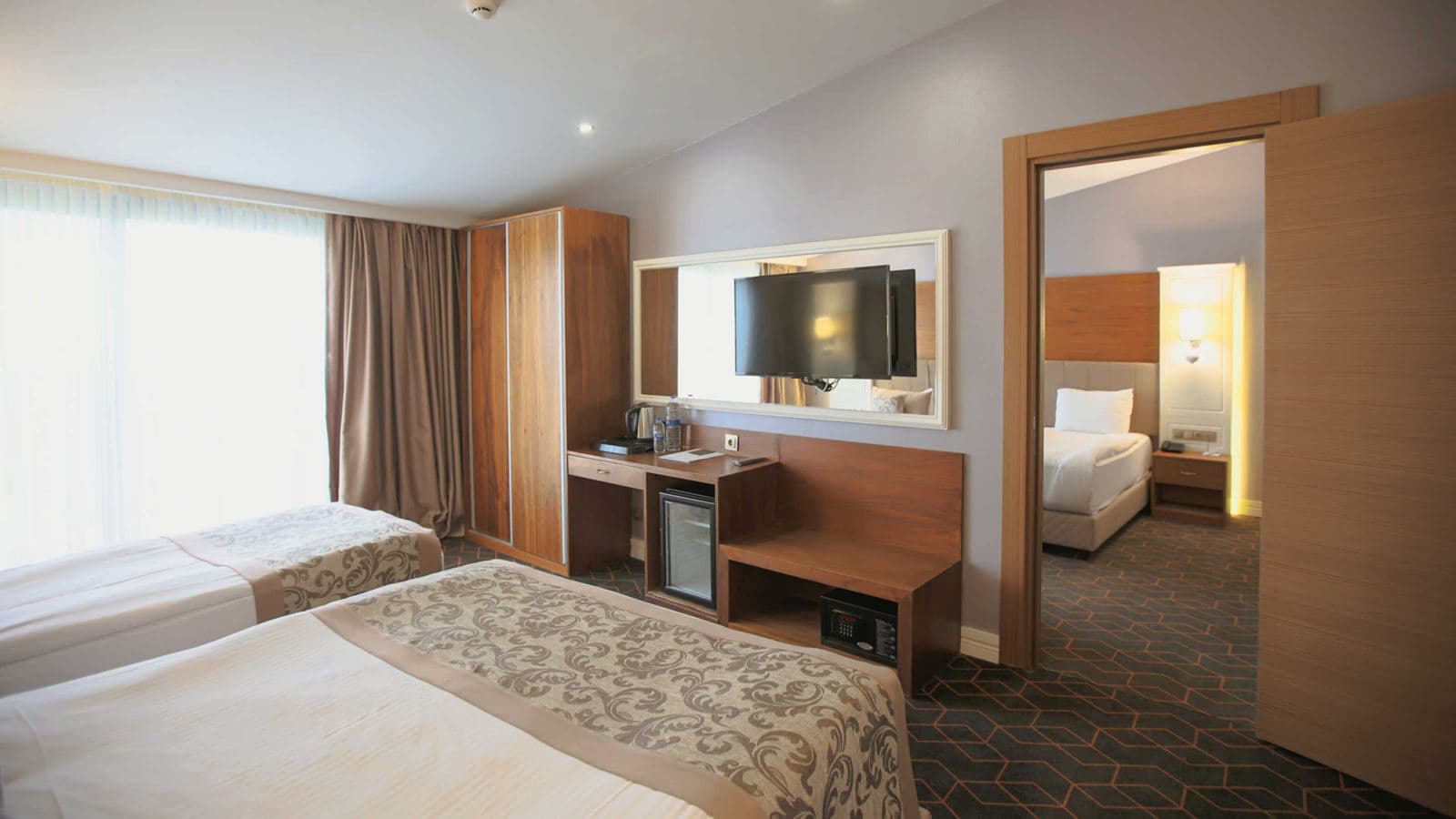 rooms-suit-oda