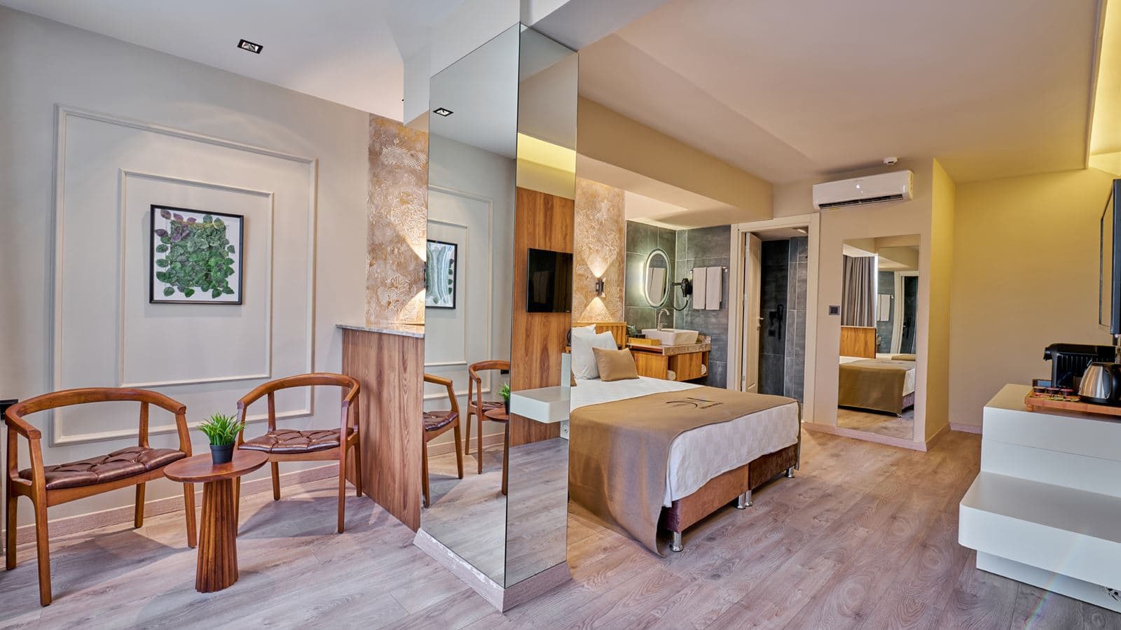 rooms-superior-deluxe-sea-view