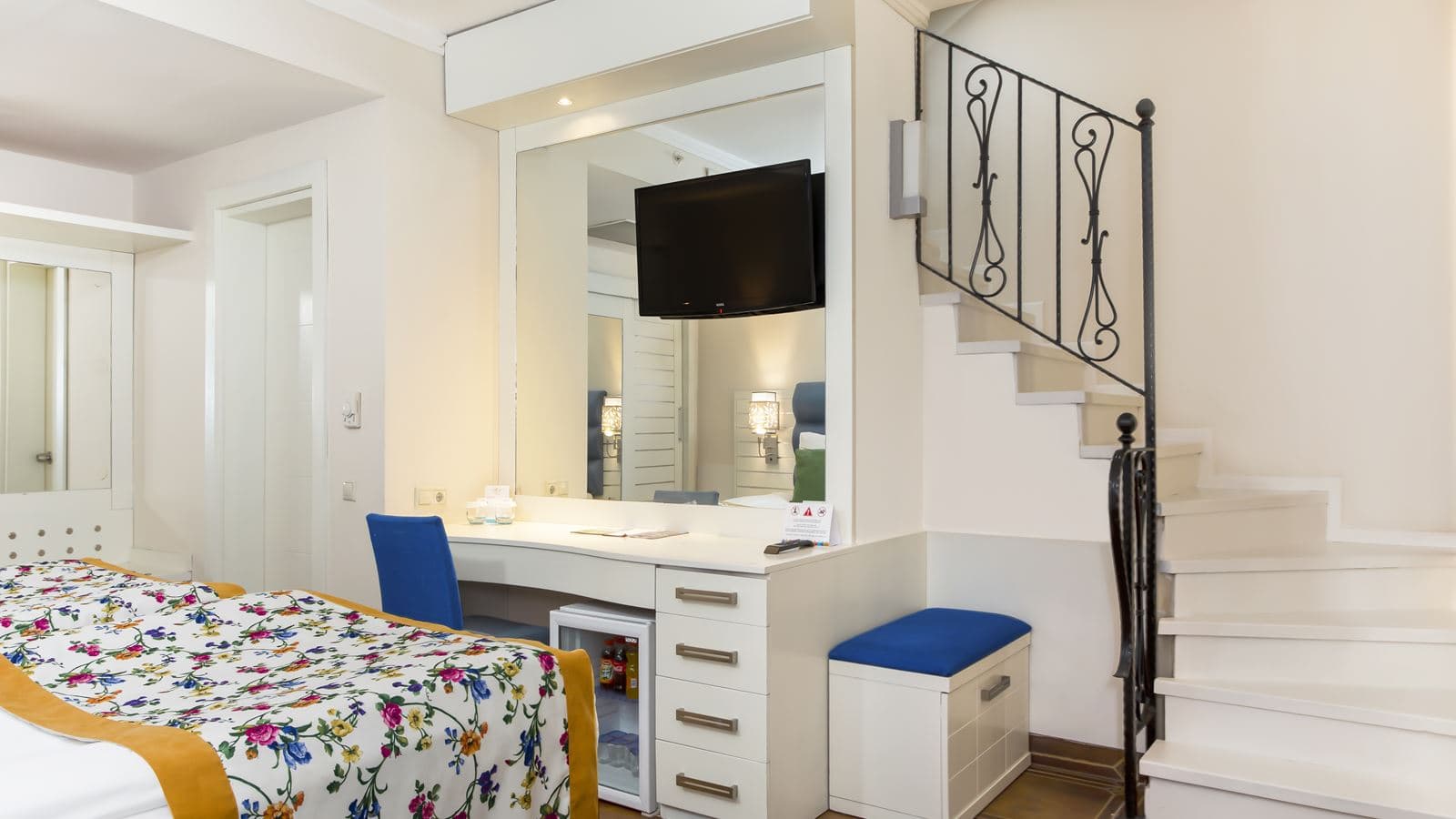 rooms-couple-volendam-house