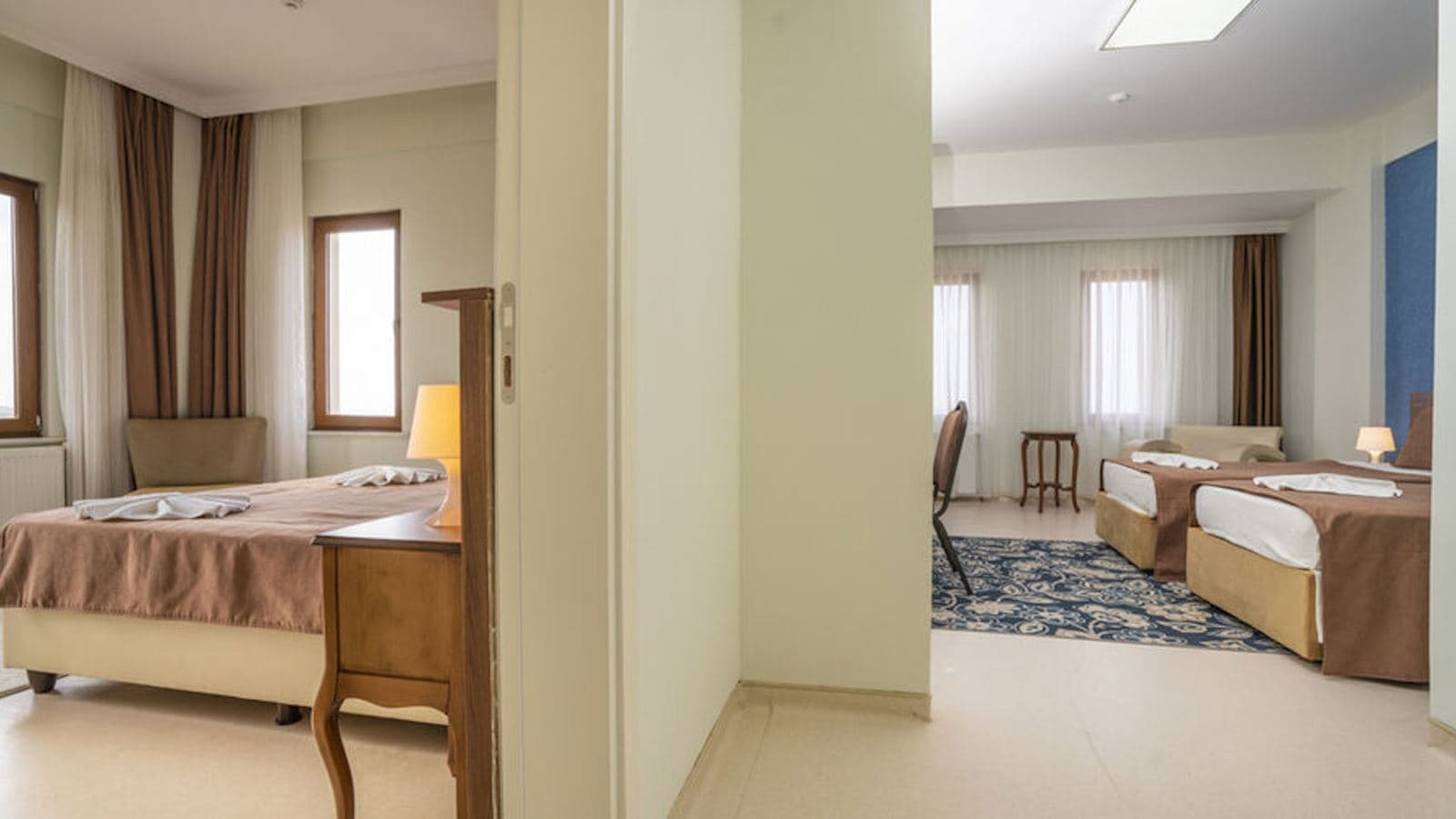 rooms-family-room