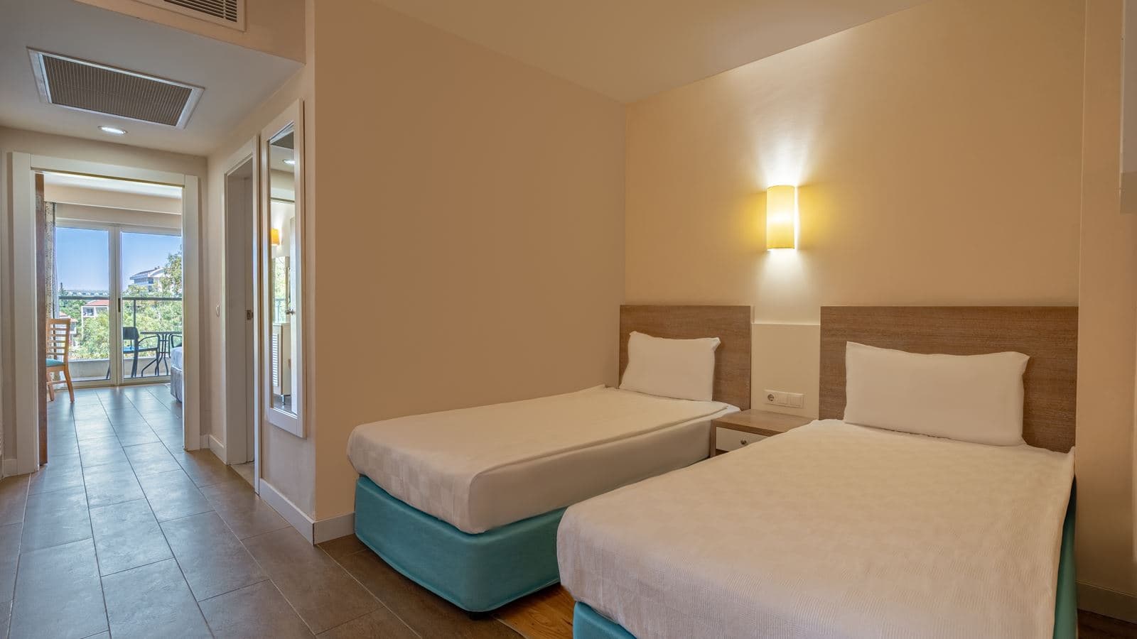 rooms-coral-family-room
