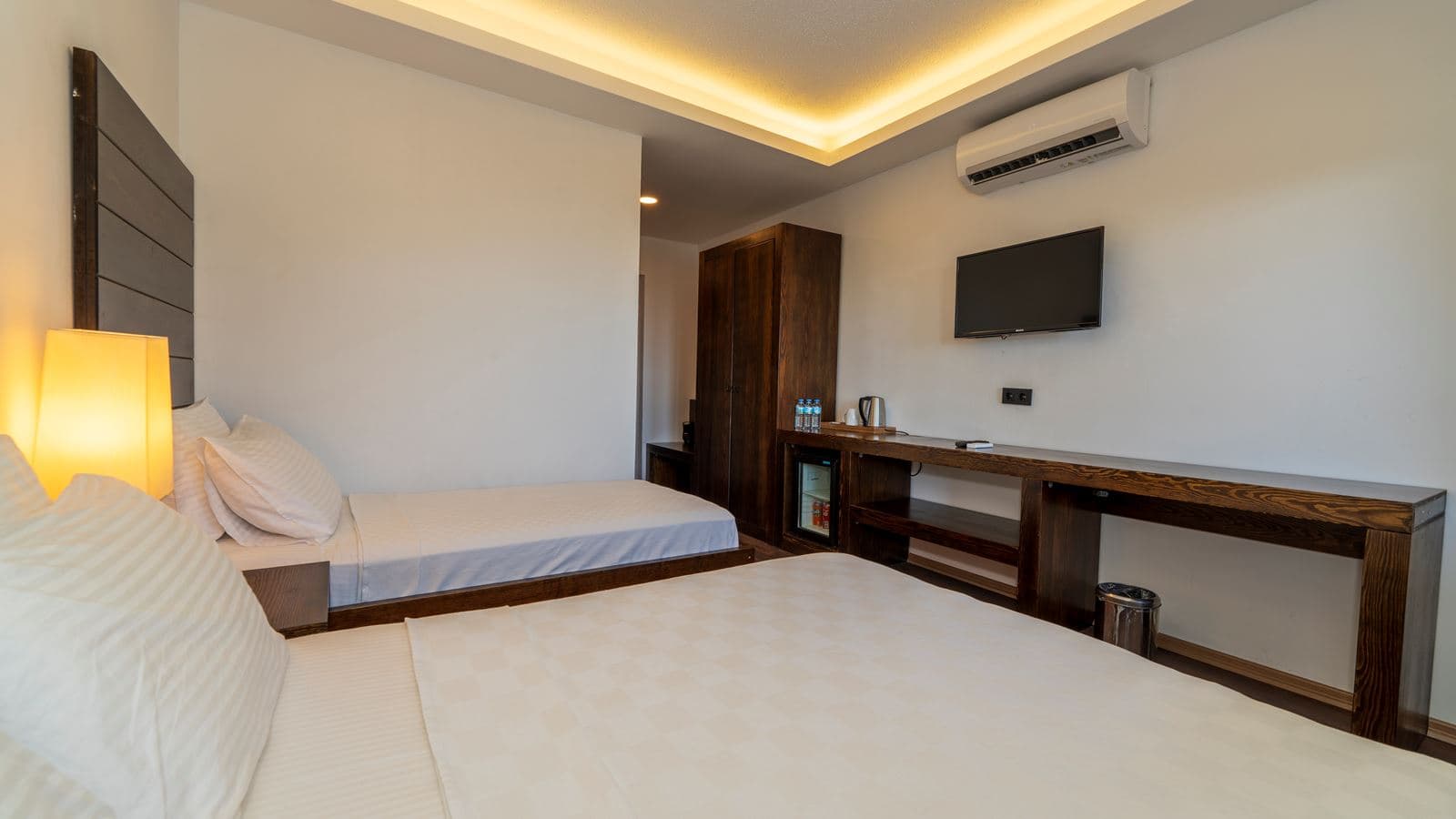 rooms-standard-room