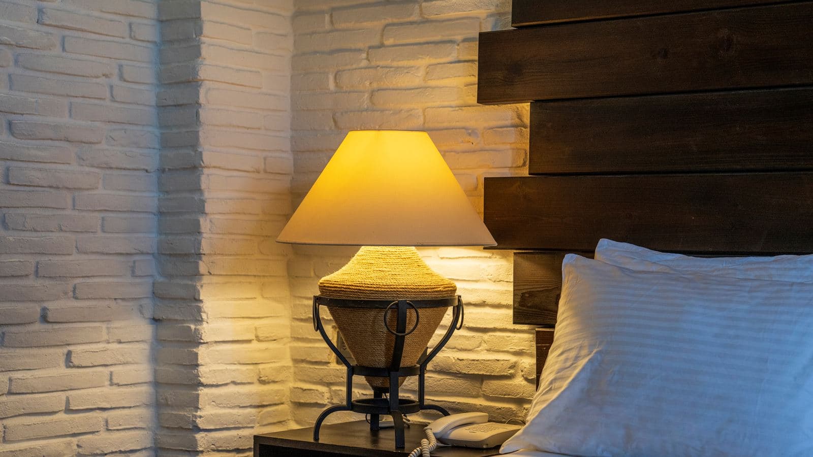 rooms-standard-room