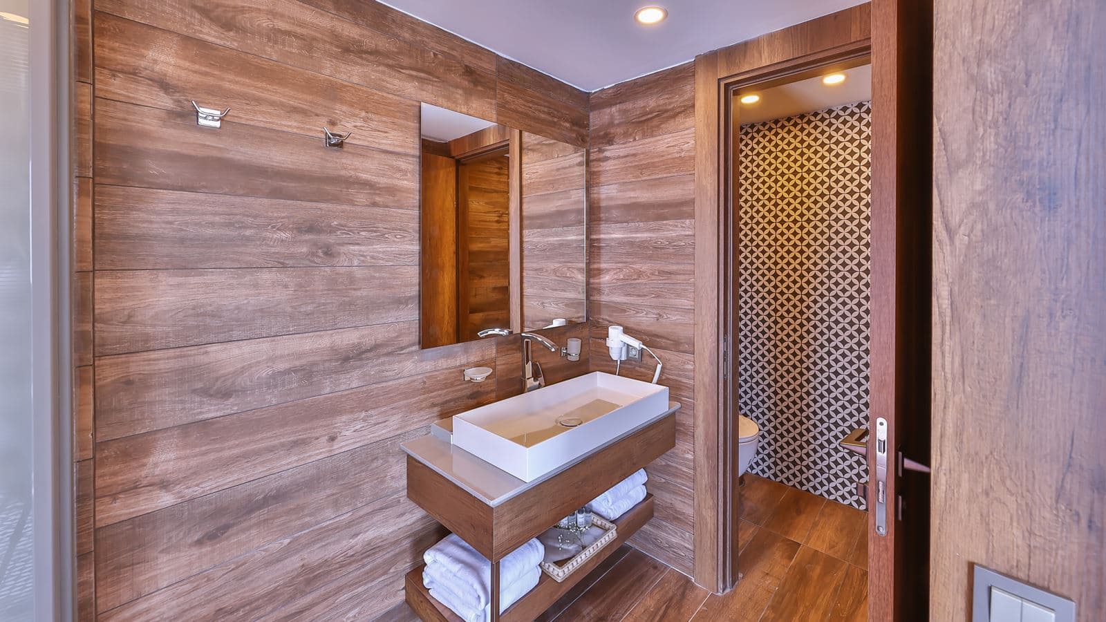 rooms-deluxe-room-with-sea-view