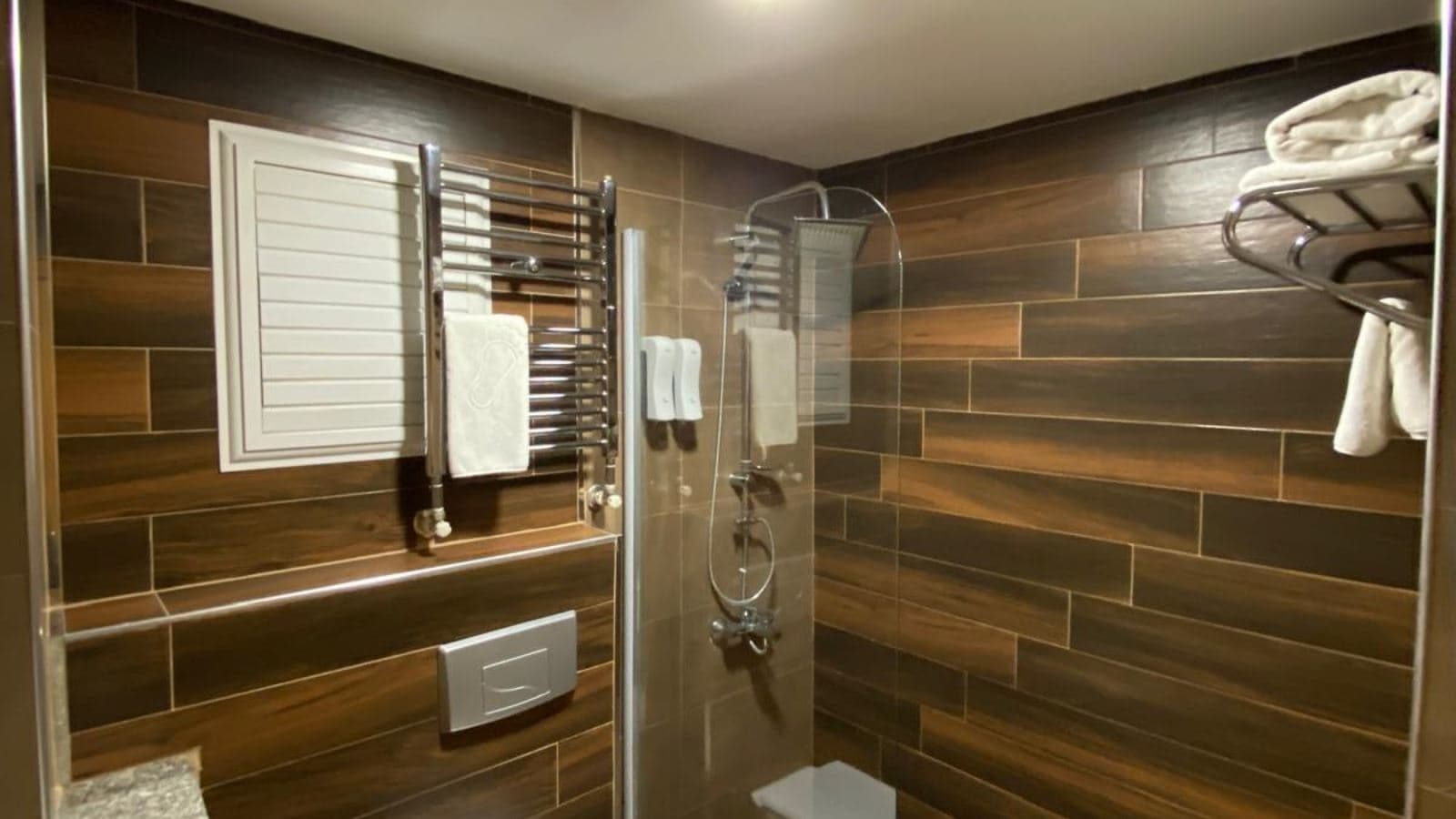 rooms-suit-oda