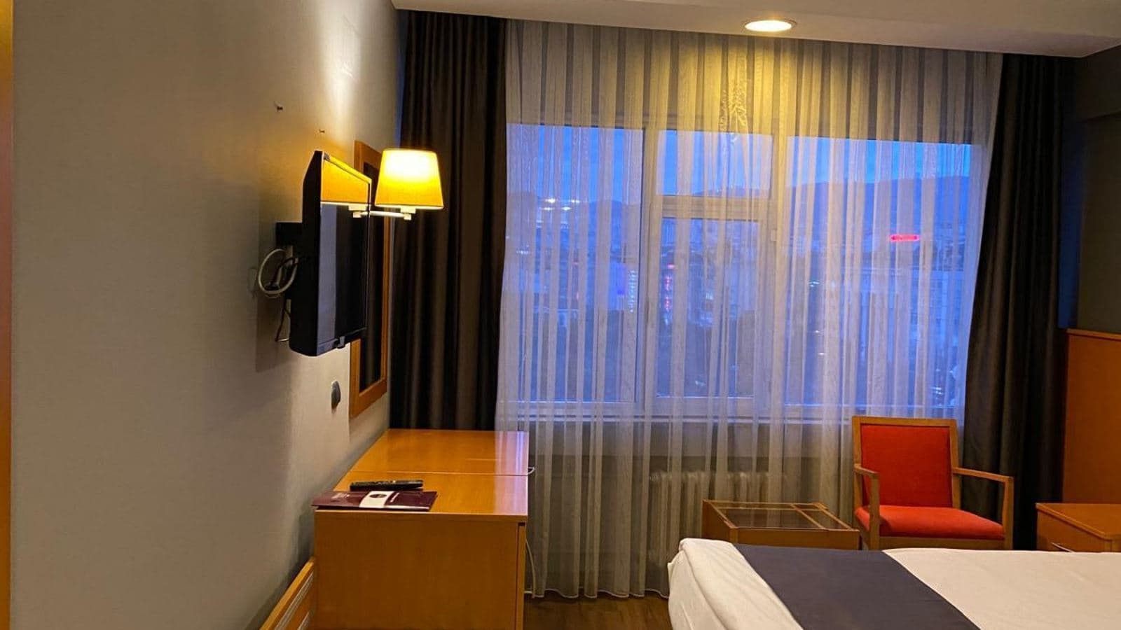 rooms-suit-oda