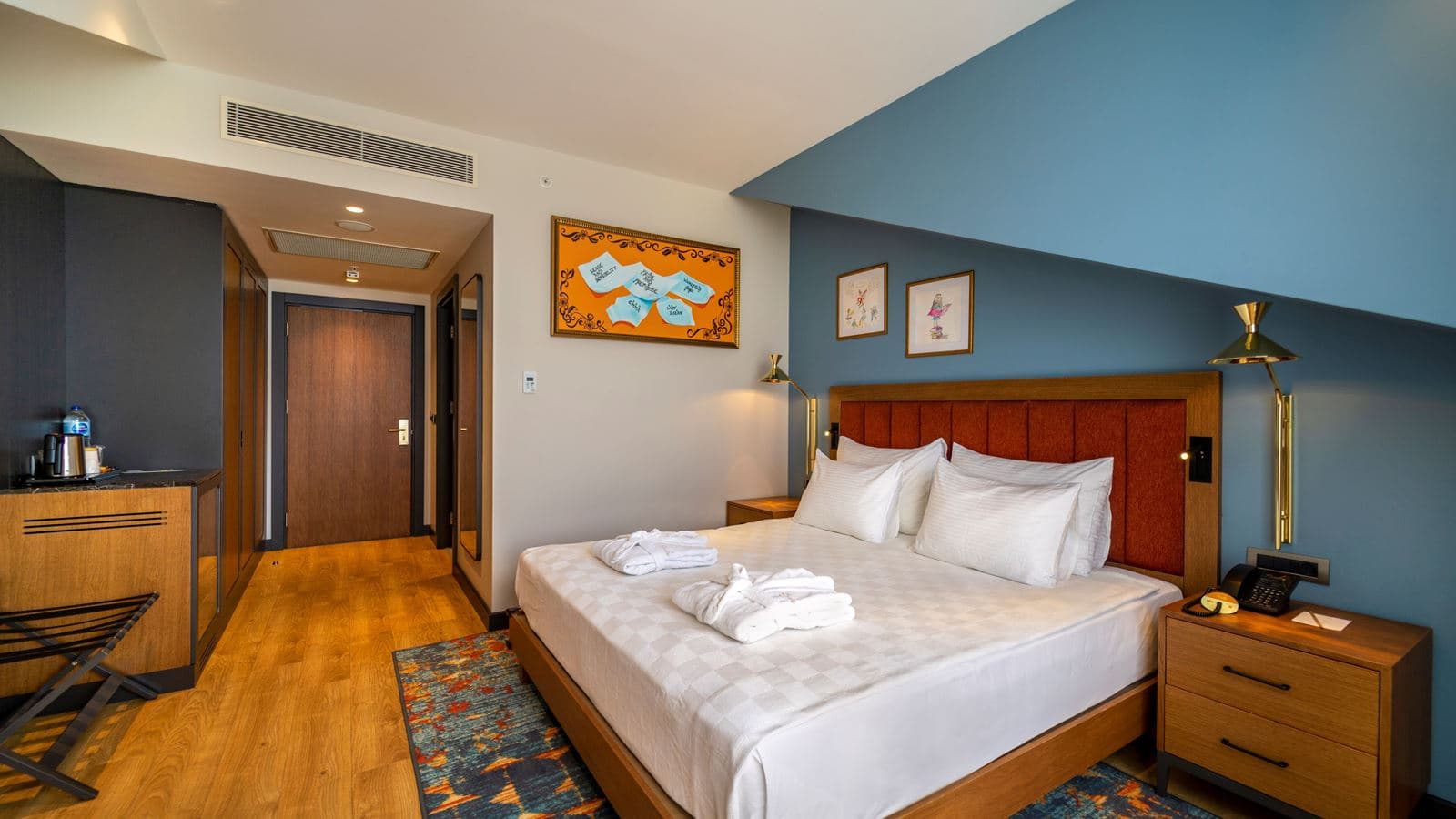 rooms-deluxe-roof-room
